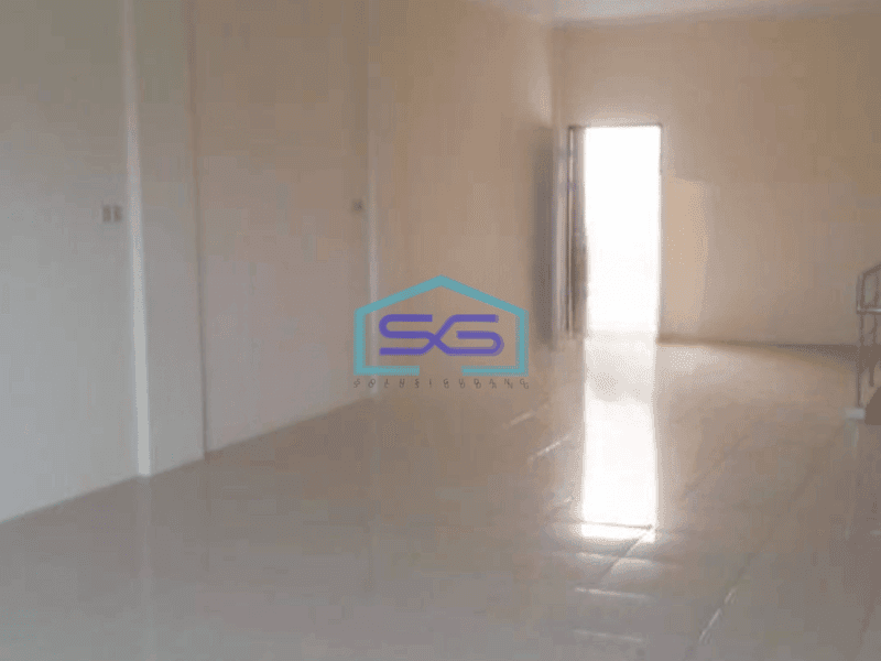 Dijual Ruko Bagus dan Terawat Luas Bangunan  425 m² di Pinggir Jalan Raya Tubagus Angke Jakarta Barat