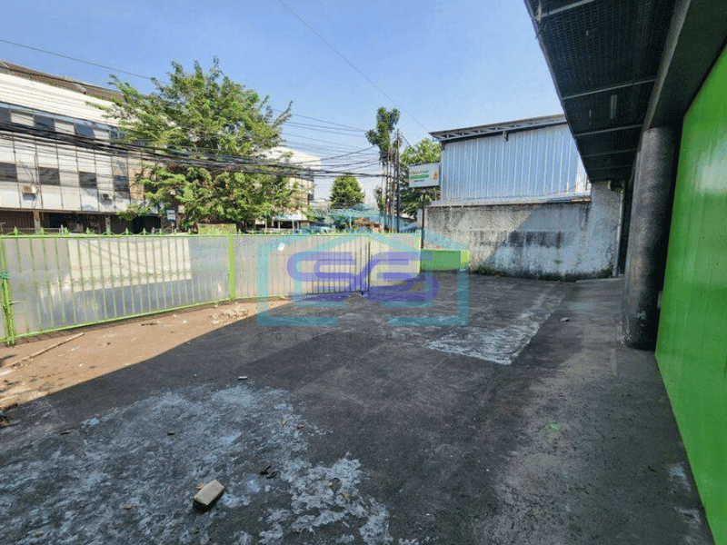 Disewakan Bangunan Strategis Cocok Untuk Gudang di Kebayoran Lama