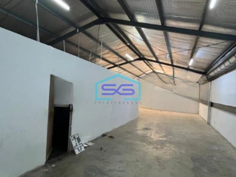 Disewakan Gudang Ada Lift Barang Luas Tanah  240 m² di Jakarta Utara