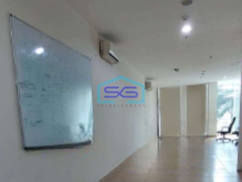 Disewakan Cepat Ruko Termurah Rapi Siap Pakai di Kebon Jeruk Jakarta Barat LB 202m2