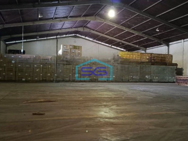 Disewakan Gudang Akses Container 40 Feet Luas Bangunan  862 m² Lokasi Karawaci Tangerang