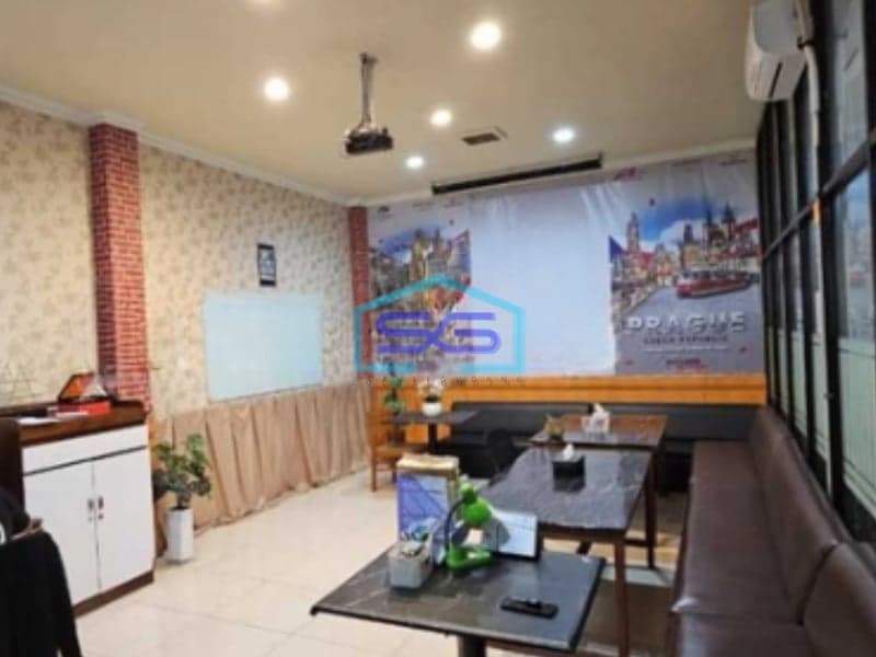 Disewakan Ruang Usaha Komersial Lokasi Strategis di Surabaya Pusat Luas Bangunan 1400m2