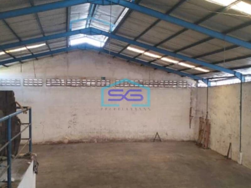 Dijual Cepat Gudang di Jl.Damanhuri Samarinda Luas Bangunan  2000 m²