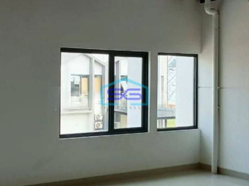 Disewakan Gudang Gandeng Baru Di Taman Tekno X Bsd City Tangerang LB 150m2