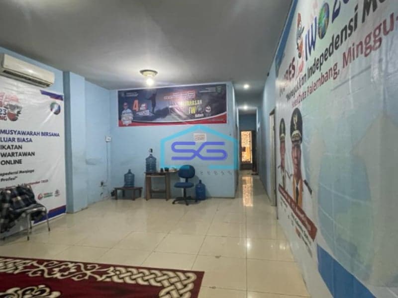 Disewakan! Ruko 2 Pintu 3 Lantai Jalan Jaksa Agung R. Soeprapto Palembang Luas Bangunan 288m2