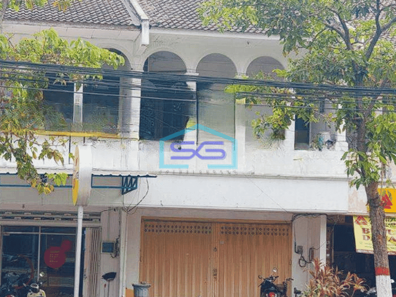 Disewakan Ruko Dua Lantai Di Kota Mojokerto LB 150m2 Area Parkir Luas