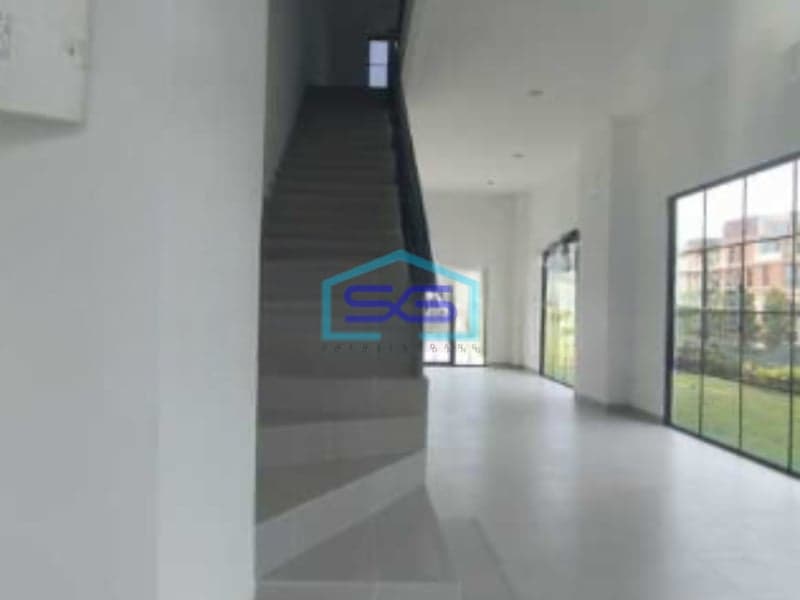 Disewakan Ruko 3 Lantai Luas Bangunan  160 m²  di Jakarta Utara