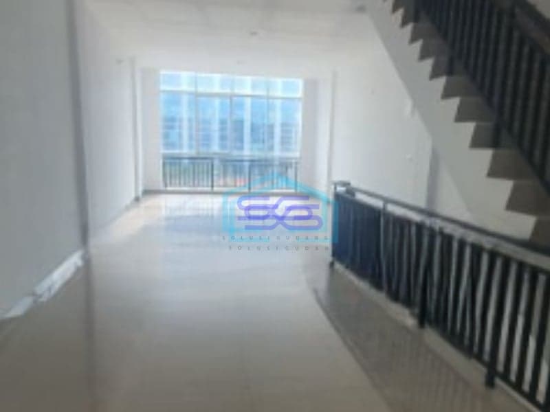 Disewakan Ruko Luas Bangunan 300 m² Area Parkir Luas di Jakarta Utara