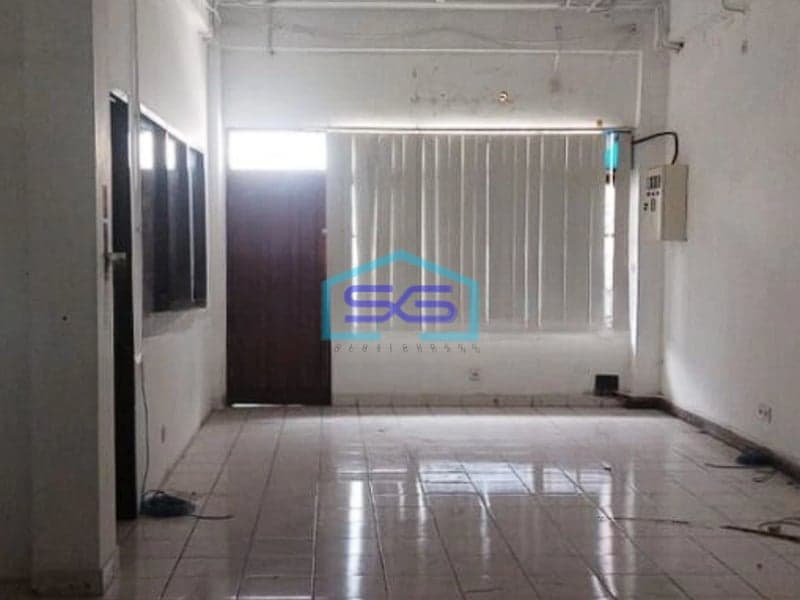 Disewakan Ruko Gandeng Plus Tanah Kosong di Gatsu Denpasar Bali LT 300m2