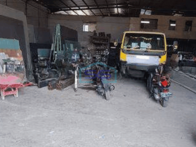 Gudang disewakan Kayu besar Kamal