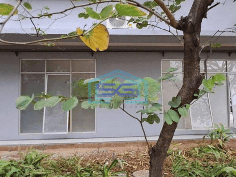 Dijual Ruko 4 Lantai Hook / Hoek Furnished Murah dan Strategis