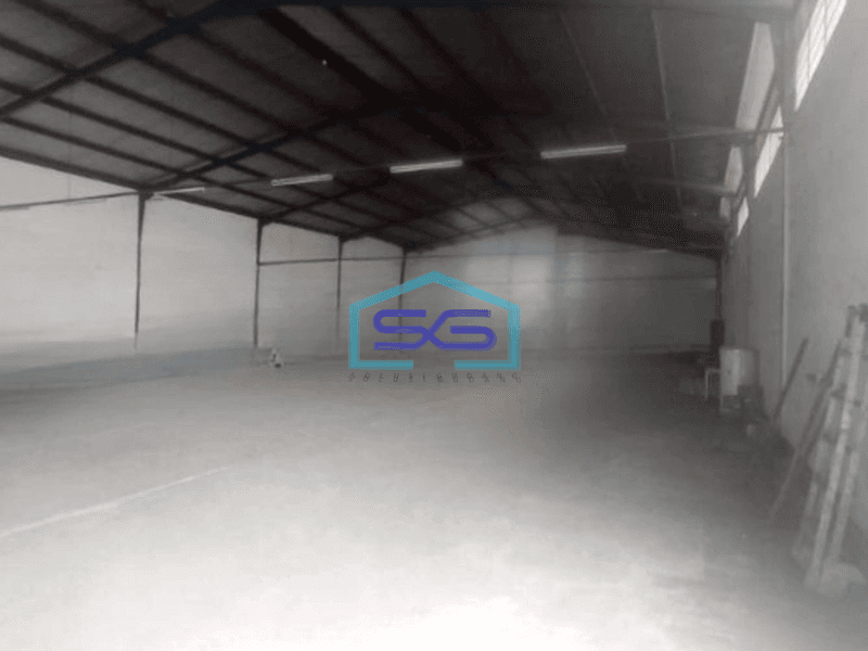 Disewakan Gudang Siap Pakai Luas Tanah 2700 m² di Caringin Bandung