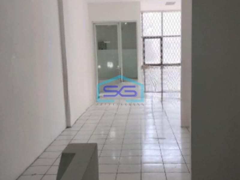 Disewakan Ruko Lokasi Strategis Luas Bangunan  230 m²  di Srengseng Jakarta Barat