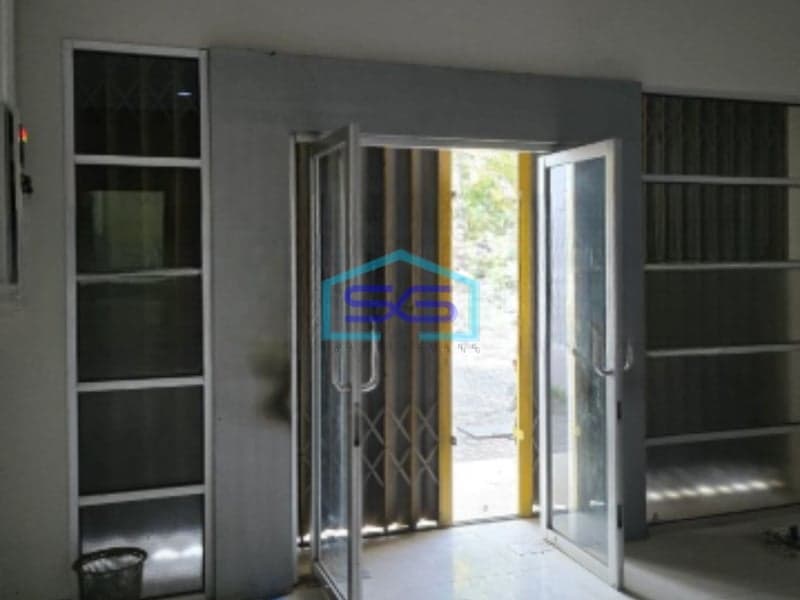 Dijual Ruko Bagus Luas Bangunan  222 m² Lokasi Candisari Semarang