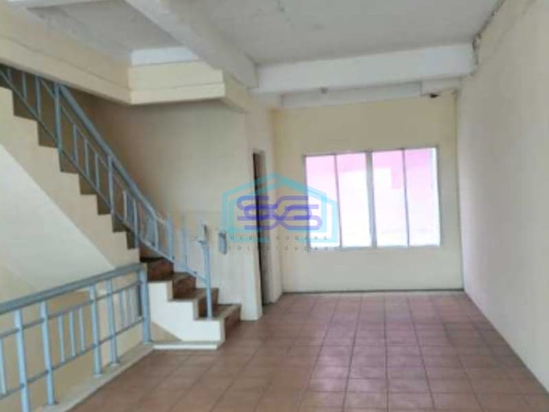 Disewakan Ruko Hadap Jalan Raya Serpong Tangerang Selatan Luas Bangunan  240 m²