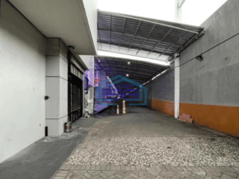 Dijual Ruang Usaha Ex Car Wash Bengkel Karang Menjangan Gubeng Luas Bangunan 643 m²
