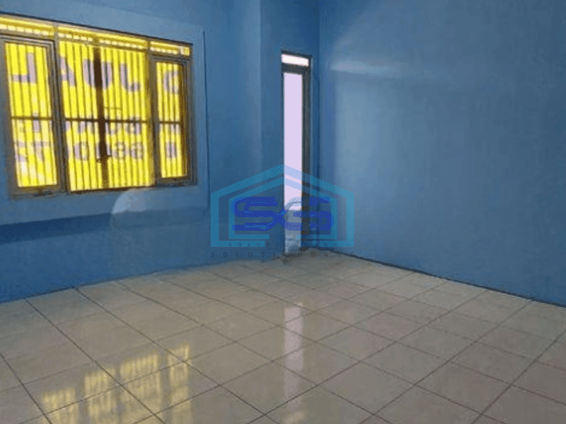 Dijual Ruko 2,5 Lantai Siap Pakai Letak Strategis Taman Holis