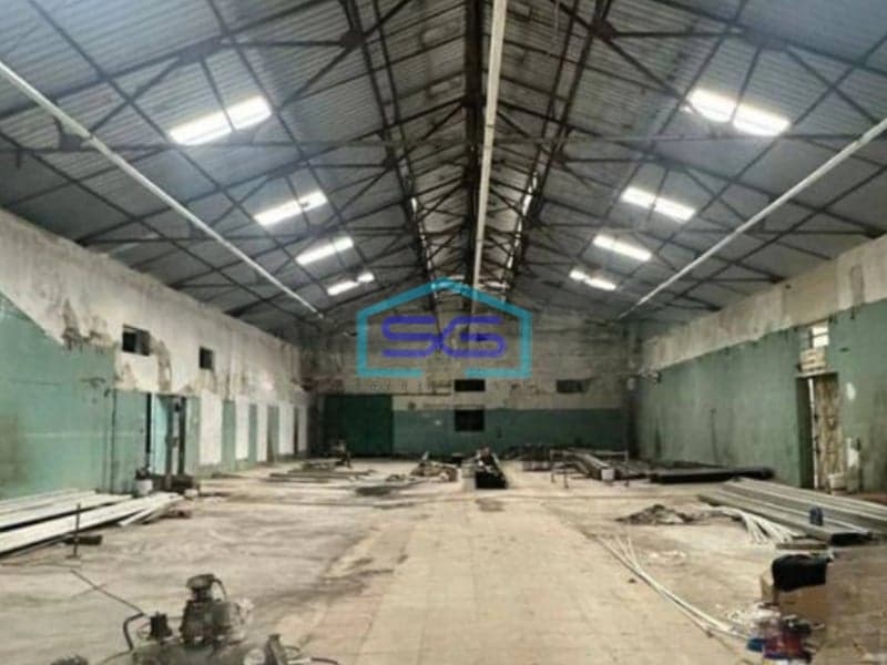 Disewakan Gudang Strategis Luas Tanah  4000m2 Lokasi Jebres Surakarta