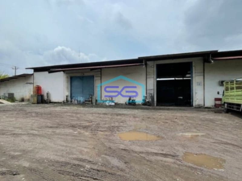 Disewakan Gudang Dan Kantor Pinggir Jalan Raya di Semarang Barat LB 600m2