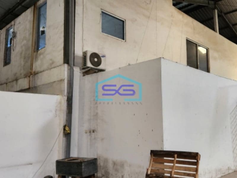 Disewakan Gudang Luas Bangunan 1680 m2 Lokasi Strategis di Semarang Barat