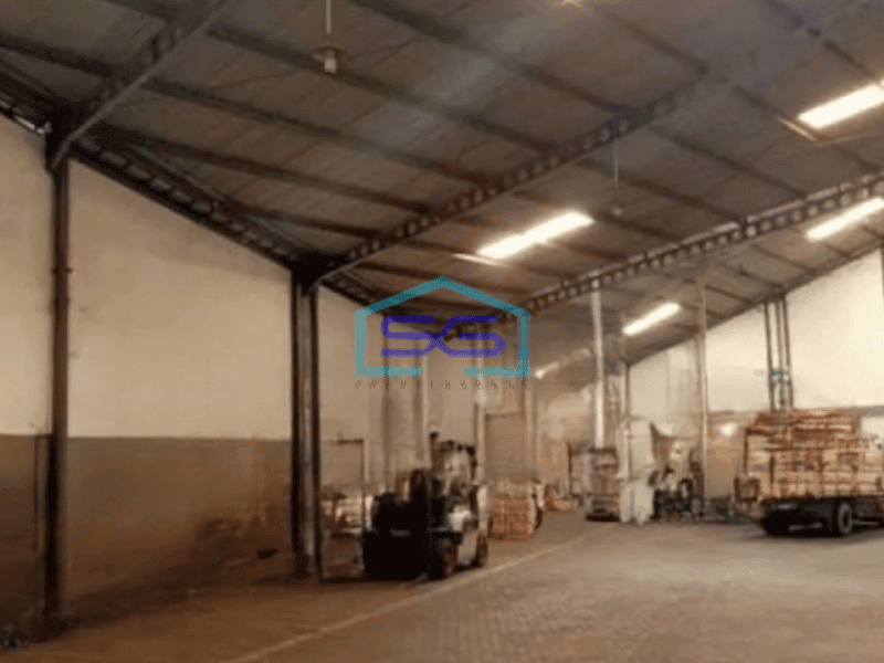 Dijual Cepat Gudang Akses Container Luas Bangunan  1700 m² Lokasi Margomulyo Surabaya
