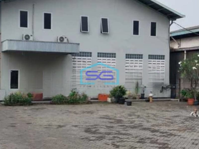 Disewakan Gudang Akses Container Luas Bangunan  700 m² Lokasi di Sepatan Tangerang