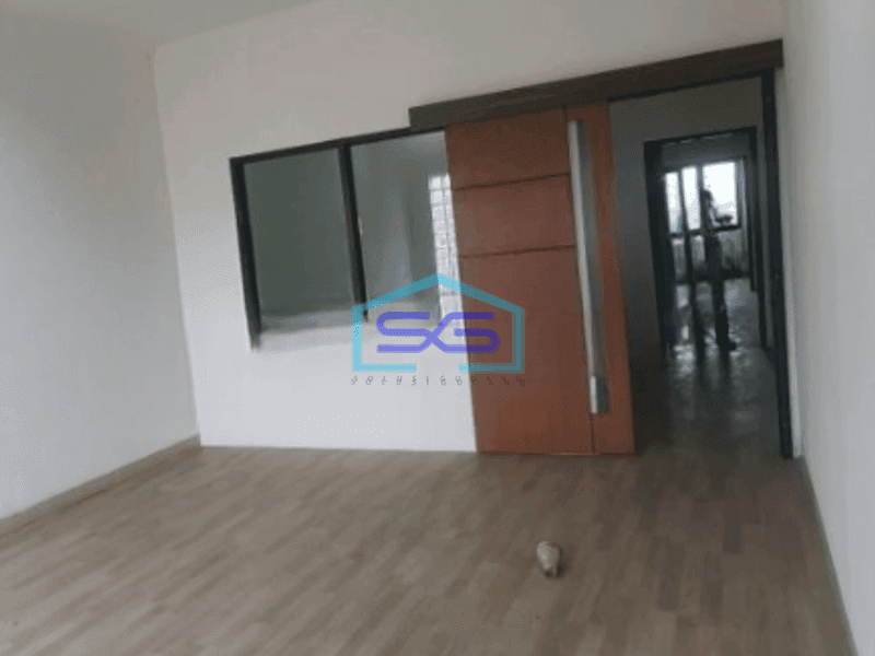Disewakan Ruko 3 Lantai Luas Tanah 775 m² Lokasi Grogol Jakarta Barat