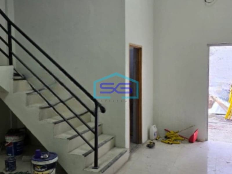 Disewakan Ruko 3 Lantai Luas Bangunan  222 m² Lokasi Candisari Semarang