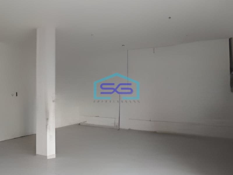 Disewakan Ruko 2 Lantai Luas Tanah 200 m² Lokasi Canggu Badung Bali