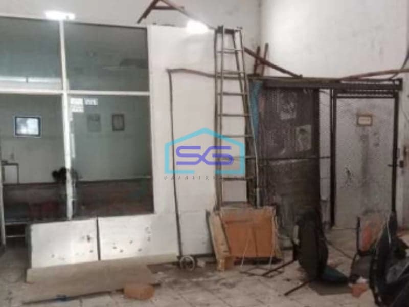 Disewakan Ruko Luas Bangunan  270 m² Lokasi Surabaya Kota