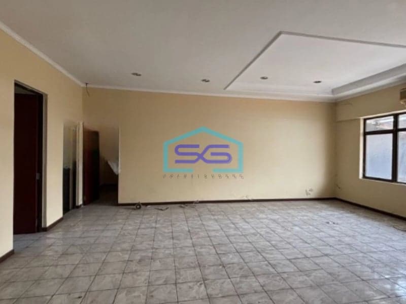 Disewakan Ruko 3 Lantai Luas Tanah 300 m² Lokasi Batununggal Bandung