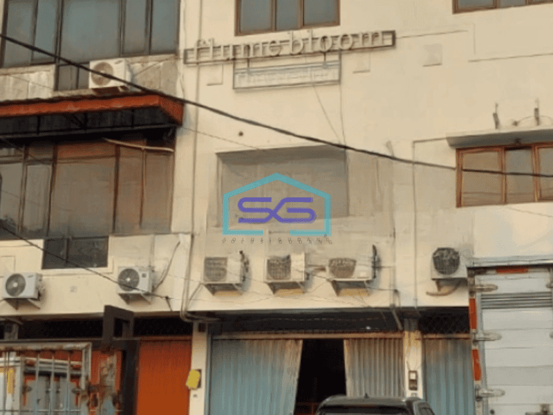 Dijual Cepat Ruko Luas Bangunan  340 m² di Senen Jakarta Pusat