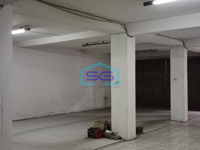 Disewakan Ruko 2 Pintu Plong 2,5 lantai di Jln Jend. Sudirman Palembang Luas Bangunan 450m2