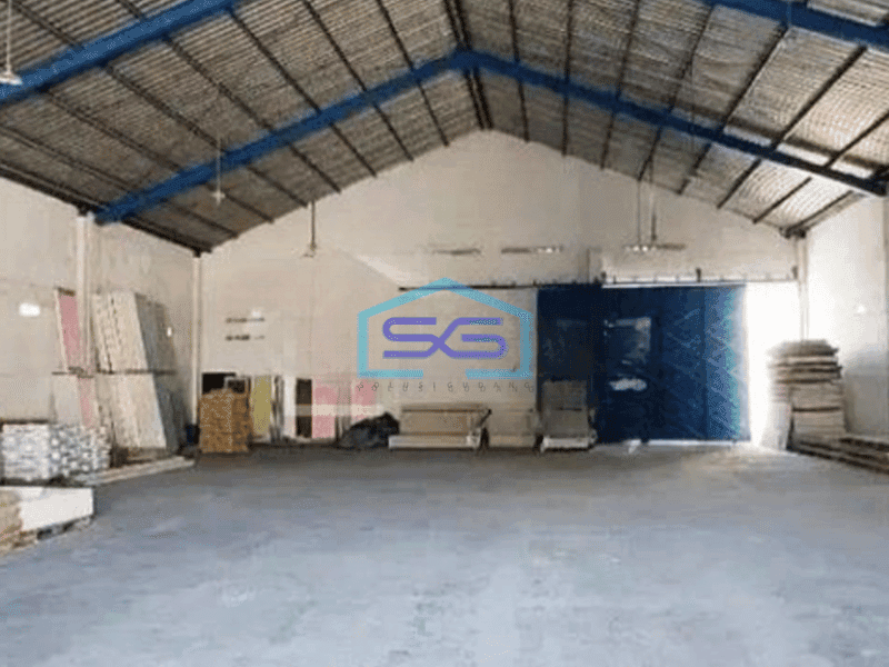 Dijual Gudang Siap Pakai di Daerah Karanganyar , Solo Luas Tanah 1890m2 Bagus