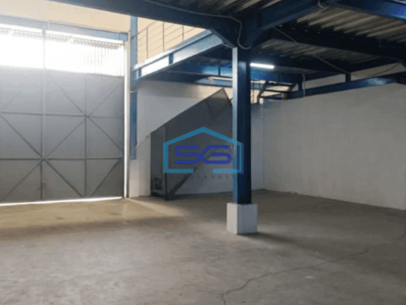 Disewakan Gudang Luas Bangunan  600 m² Ada Kantor di Cengkareng Jakarta Barat