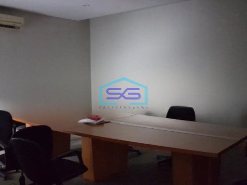 Disewakan Ruko Luas Bangunan  637 m² Lokasi Semarang