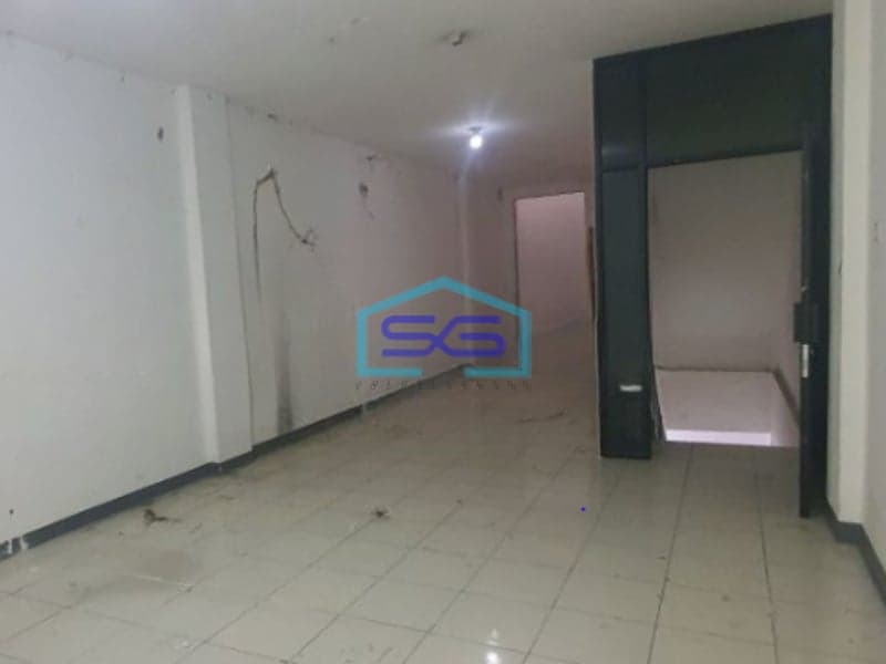 Dijual Ruko Luas Bangunan   200 m² Lokasi di Jembatan Tiga Jakarta Utara