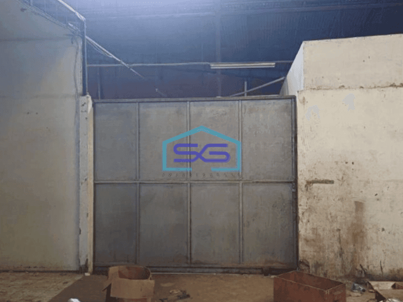 Disewakan Gudang Ada Kantor Luas Bangunan  1600 m² Lokasi Bebas Banjir di Cipondoh Tangerang