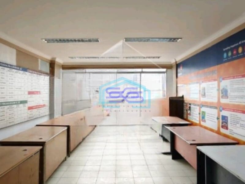 Dijual Ruko Gandeng 5 strategis Gambir Jakarta Pusat 3lantai dan Rooftop Luas Bangunan  1080 m²