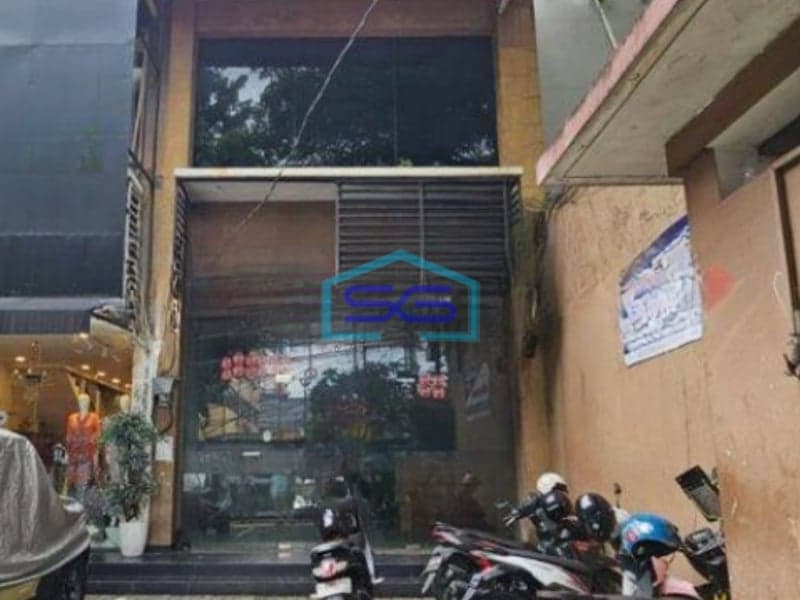 Disewakan Ruko di Pinggir Jalan Raya Kemang Jakarta Selatan LB 110m2