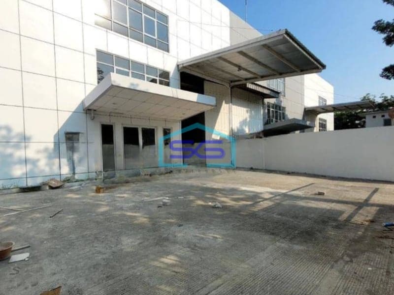 Disewakan Gudang di Lippo Cikarang Luas Bangunan 1141 m²