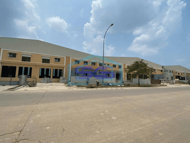 Dijual Gudang Siap Huni Jalanan Besar Akses Container di Delta Silicon