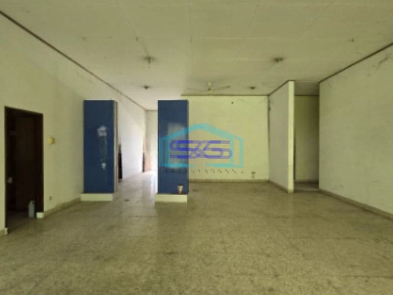 Disewakan Ruang Usaha Strategis Pusat Kota Solo Luas Bangunan 650m2