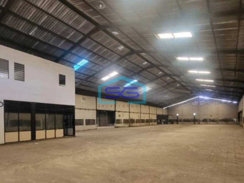 Dijual Gudang Ex Pabrik di Kepatihan Gresik Jawa Timur Luas Tanah 8600m2