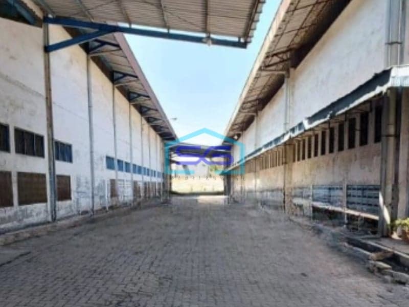Disewakan Gudang Luas Tanah  12150 m² Lokasi Bebas Banjir dan Siap Huni di Surabaya
