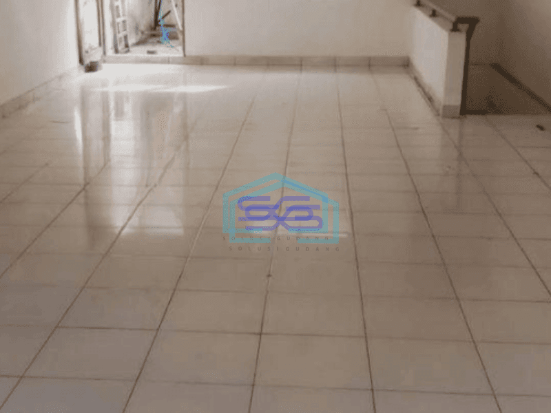 Disewakan Ruko Luas Bangunan  260 m² Hadap Jalan Raya Semanan Jakarta Barat