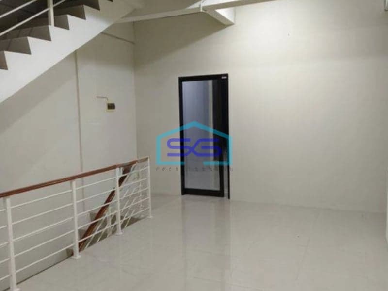 Disewakan Ruko di Northwest Citraland Surabaya Luas 200m2 Bagus HGB