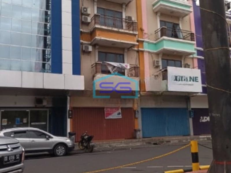 Disewakan Ruko 3Lt Mega Mas Hadap Boulevard Pas Buat Kantor Sario, Manado Luas Bangunan  450 m²