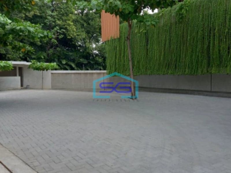 Dijual Gedung Lokasi Strategis di Jakarta Selatan LT 1600m2