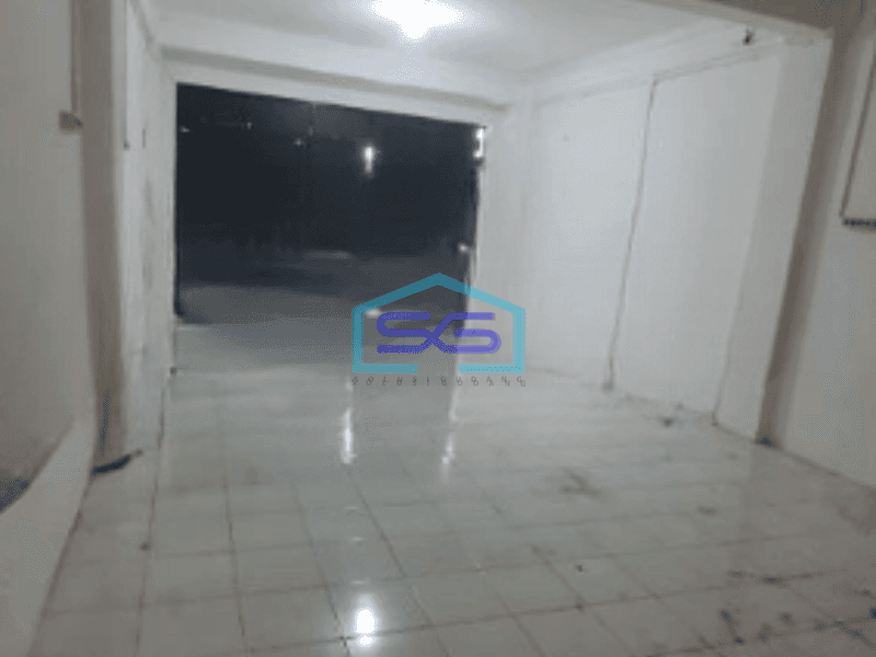 Disewakan Ruko Siap Pakai Luas Bangunan  240 m² di Teluk Gong Jakarta Utara